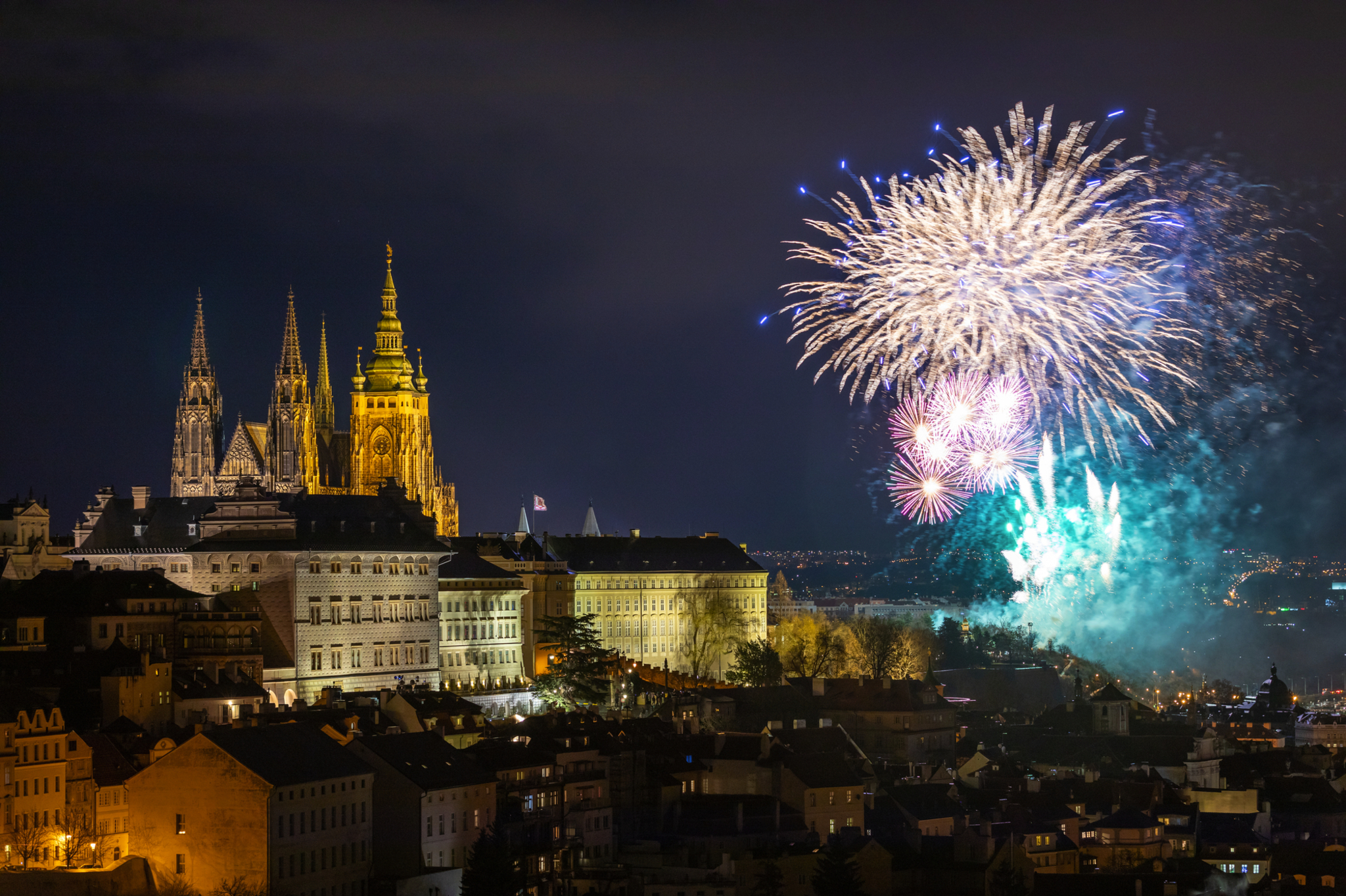 Feuerwerk über der Prager Altstadt Feuerwerk über der Prager Altstadt Bild