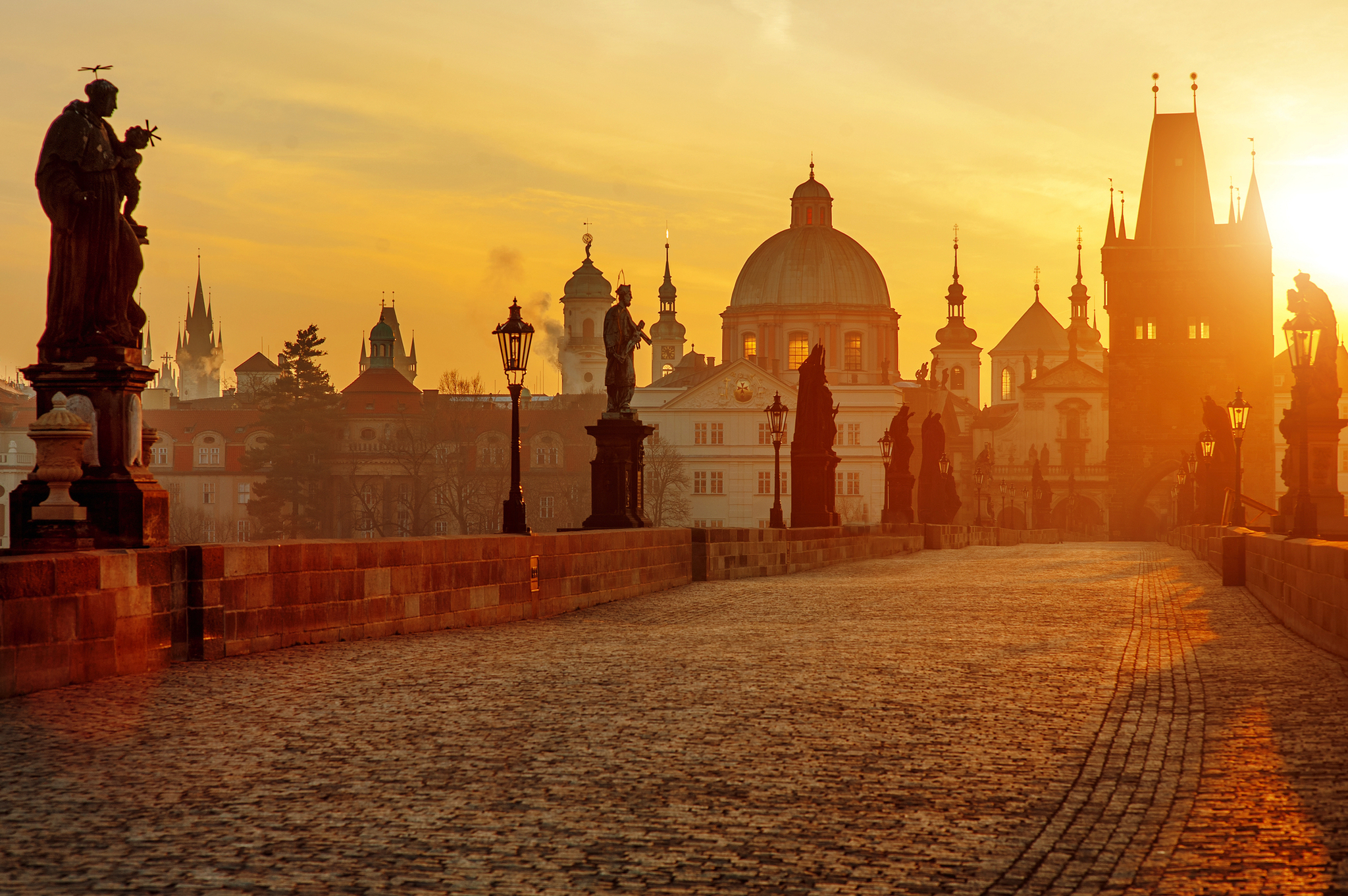 Sonnenuntergang über der Karlsbrücke Sonnenuntergang über der Karlsbrücke Bild