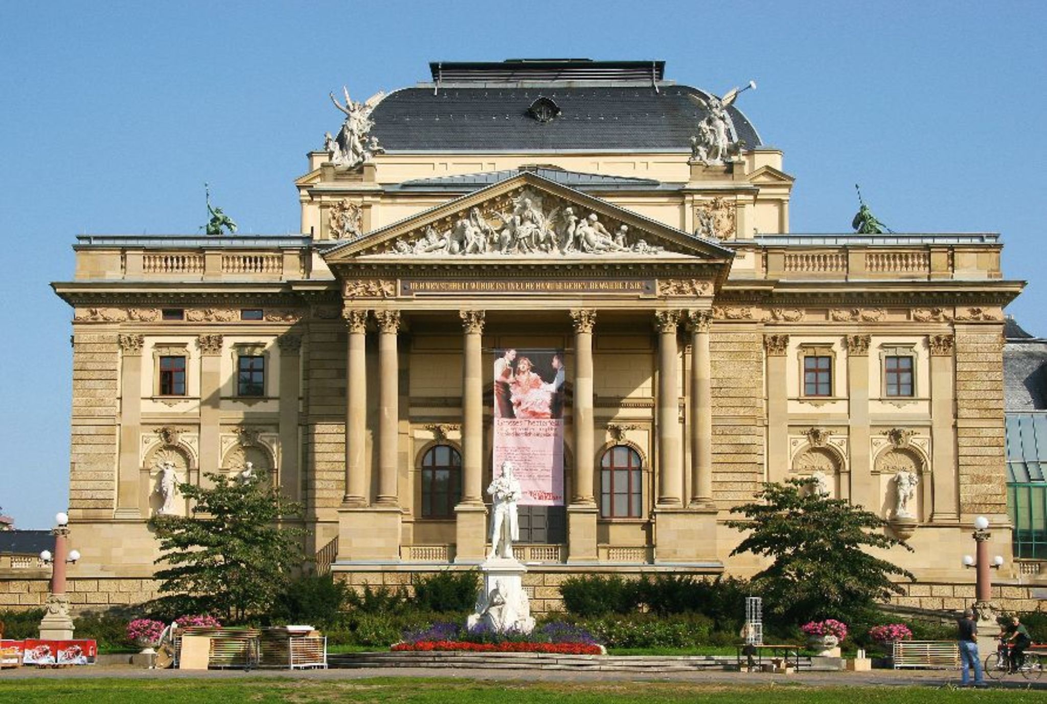 Oper Wiesbaden Oper Wiesbaden Bild