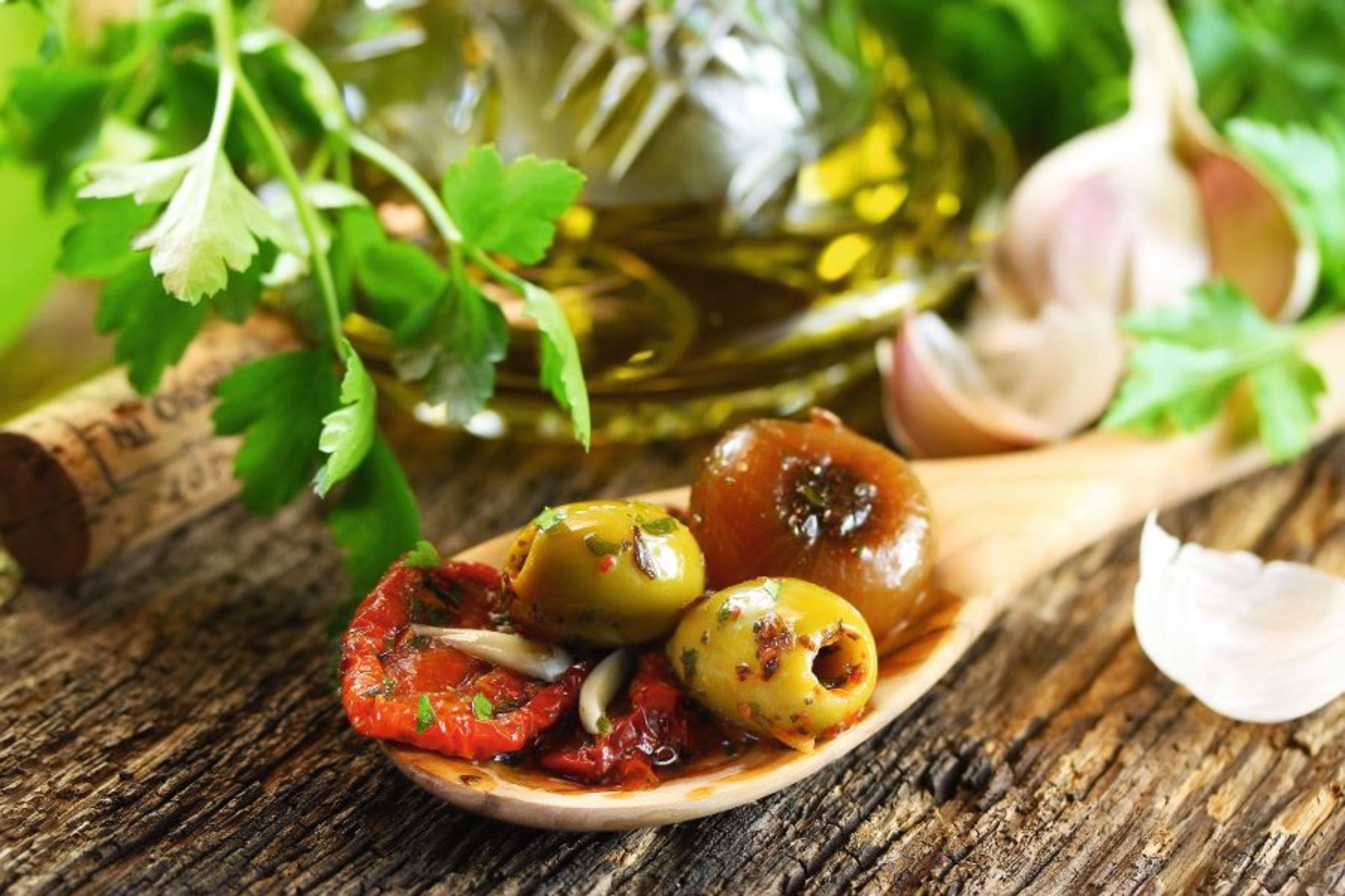 Leckere Antipasti - Mittelmeerküche Leckere Antipasti - Mittelmeerküche Bild
