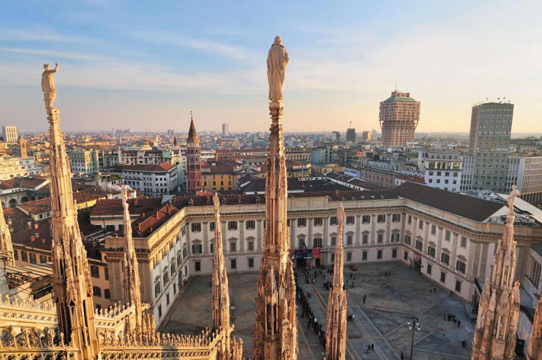 Palazzo Reale di Milano visto dal Duomo - 2011 Palazzo Reale di Milano visto dal Duomo - 2011 Bild