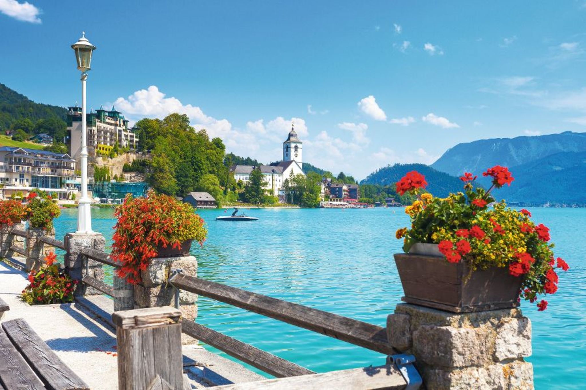 Ortsansicht mit Wolfgangsee Ortsansicht mit Wolfgangsee Bild