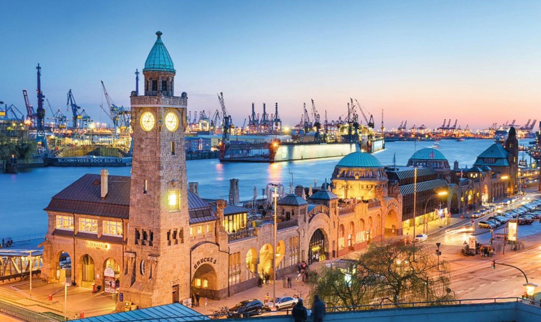 Landungsbrücken und Hafen in Hamburg Landungsbrücken und Hafen in Hamburg Bild