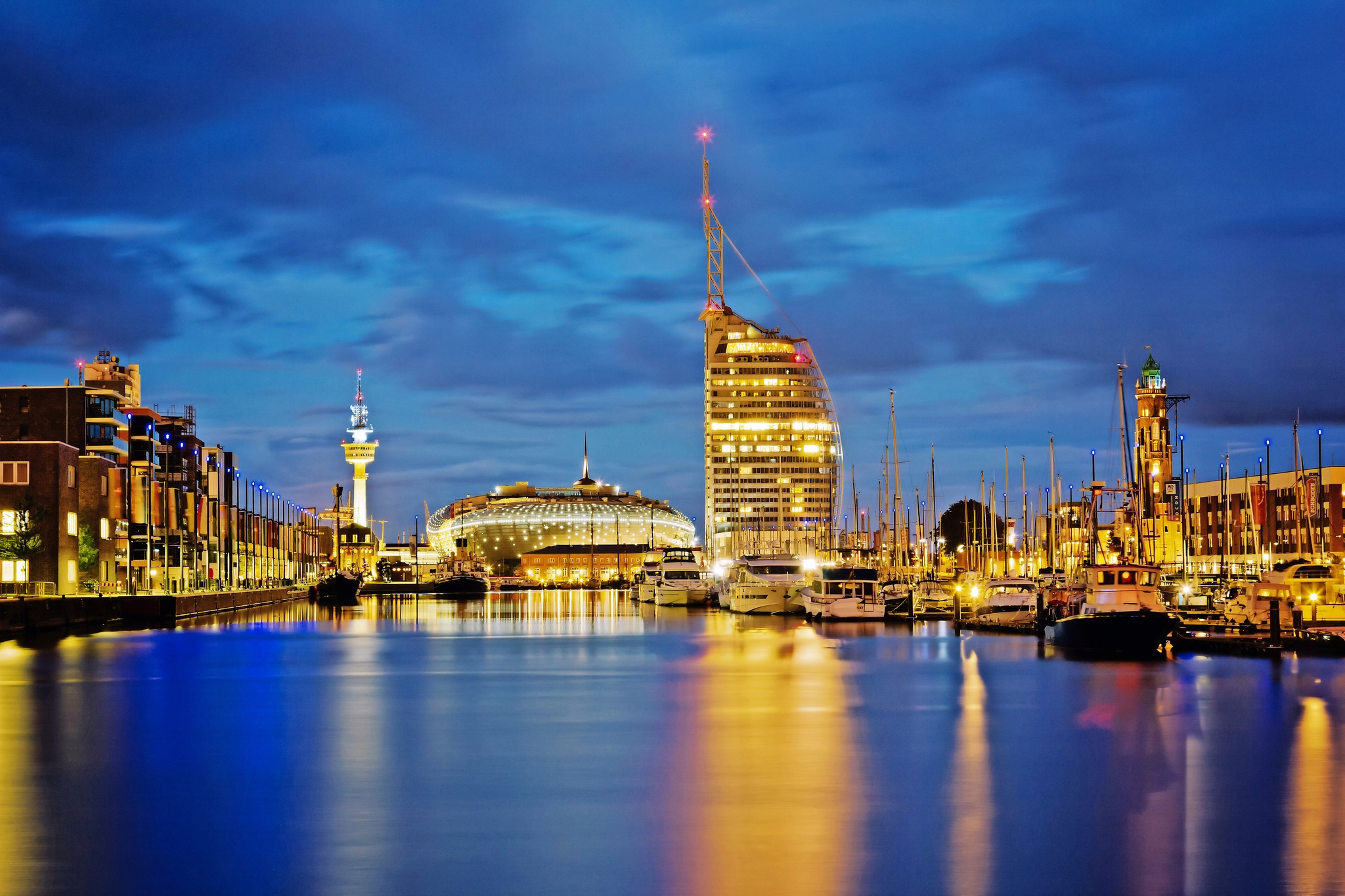 Yachthafen und Havenwelten Bremerhaven Yachthafen und Havenwelten Bremerhaven Bild