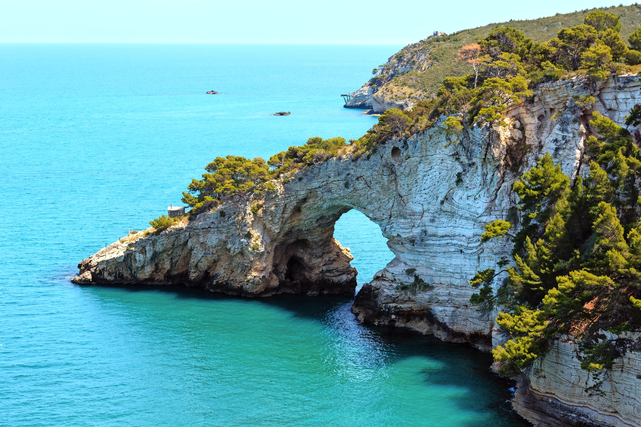 Sommerbogen von San Felice, Gargano Nationalpark Sommerbogen von San Felice, Gargano Nationalpark Bild