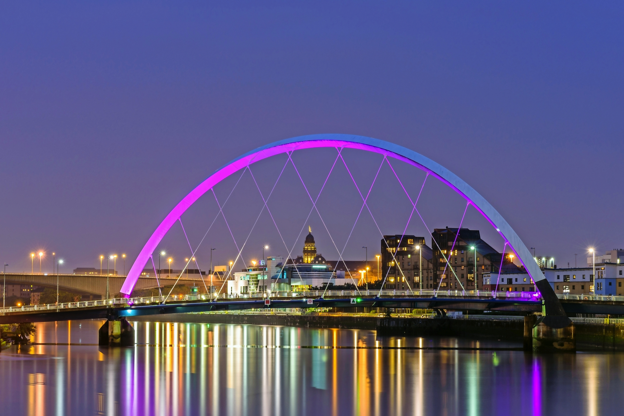 Nachtlichter Reflexion von Glasgow Nachtlichter Reflexion von Glasgow Bild